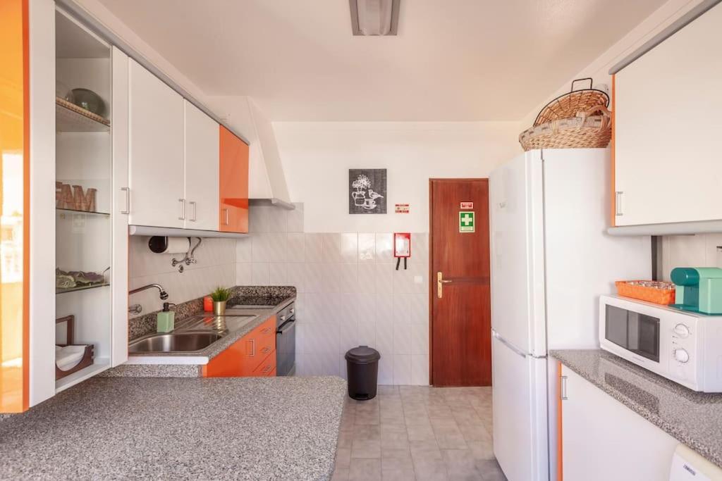 Ninestories Baleal Villa Ferrel  Luaran gambar